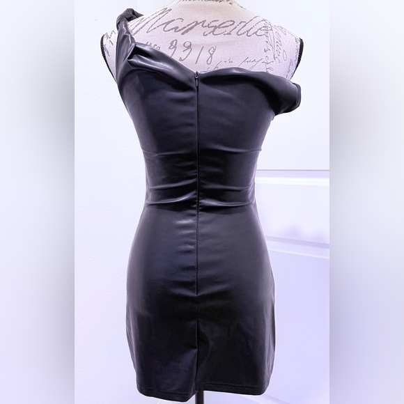 NWT MICAS Faux Leather Asymmetrical Twist Knot Zipper Mini Dress - Picture 9 of 16